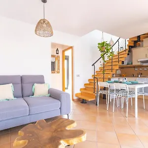 https://villa-ephemeride-with-amazing-sea-views.in-canary-islands.com